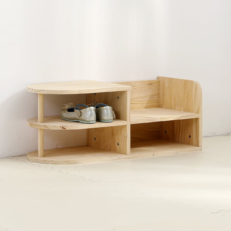 Children's Shoe-Changing Stool with Integrated Entryway Seating and Storage